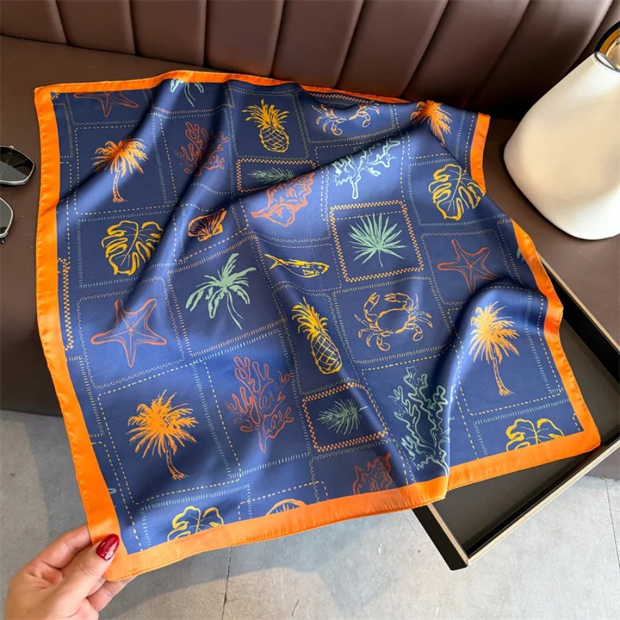 Foulard Quadrato in Seta Blu S - Shawl Wrap Winter recensione e prezzo