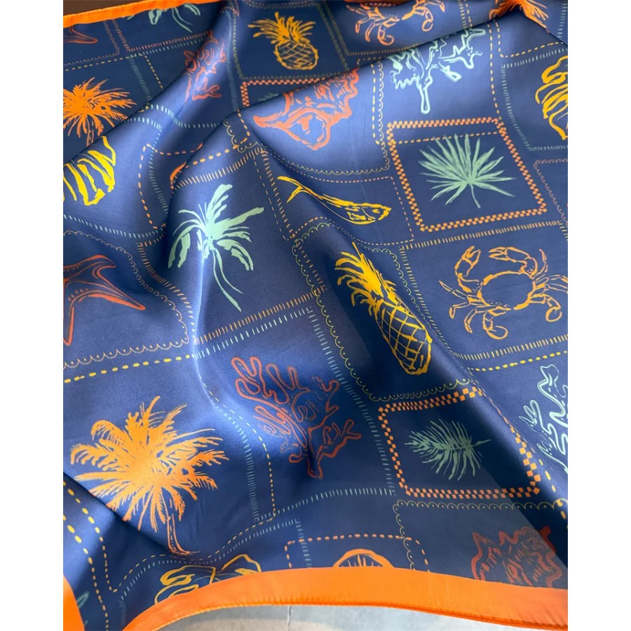 Foulard Quadrato in Seta Blu S - Shawl Wrap Winter recensione e prezzo